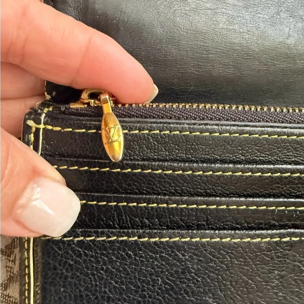 Louis Vuitton Favoli Suhari Leather Black Wallet